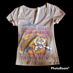 GIANT Ringling Bros Circus tshirt with tiger graphic